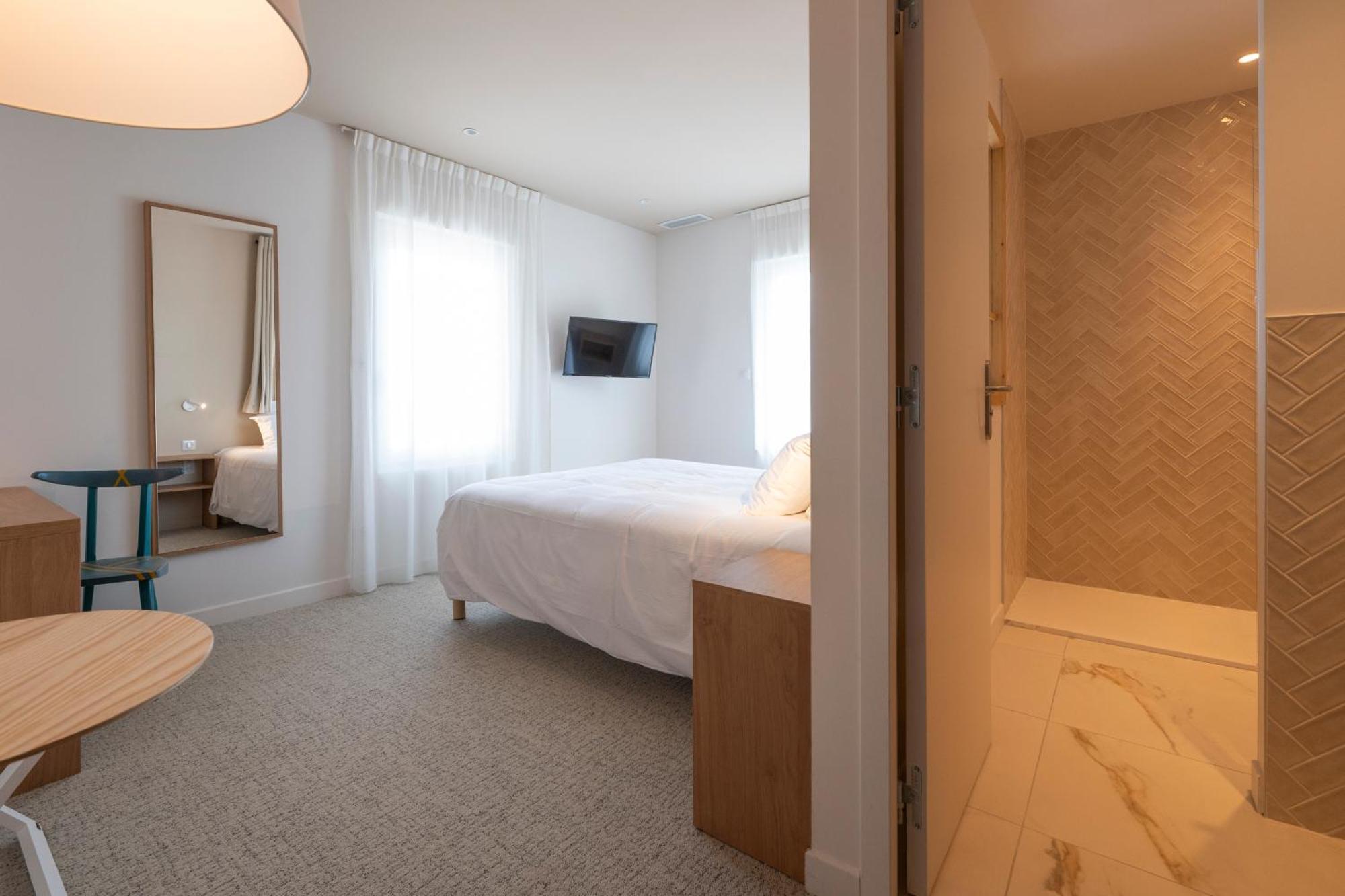 Hotel Les Pins Saint-Trojan-les-Bains Exterior foto