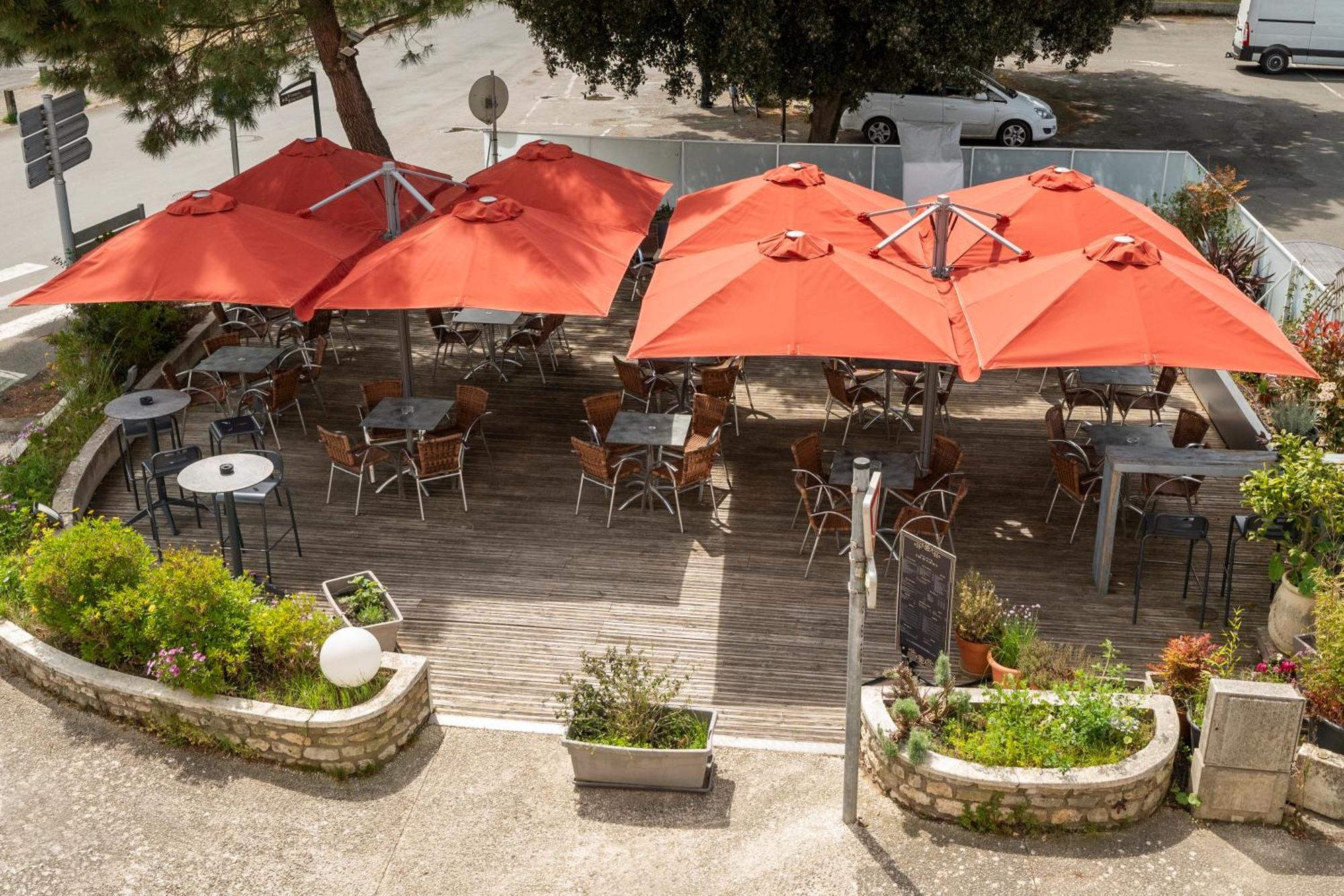 Hotel Les Pins Saint-Trojan-les-Bains Exterior foto